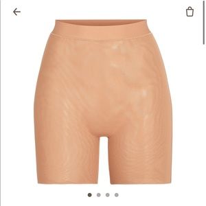 Skims summer mesh shorts